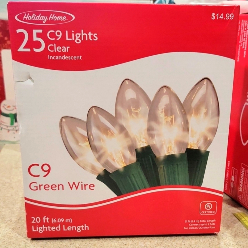 New Holiday Home 25 bulb ct c9 clear bulbs green string lights. 21' total length